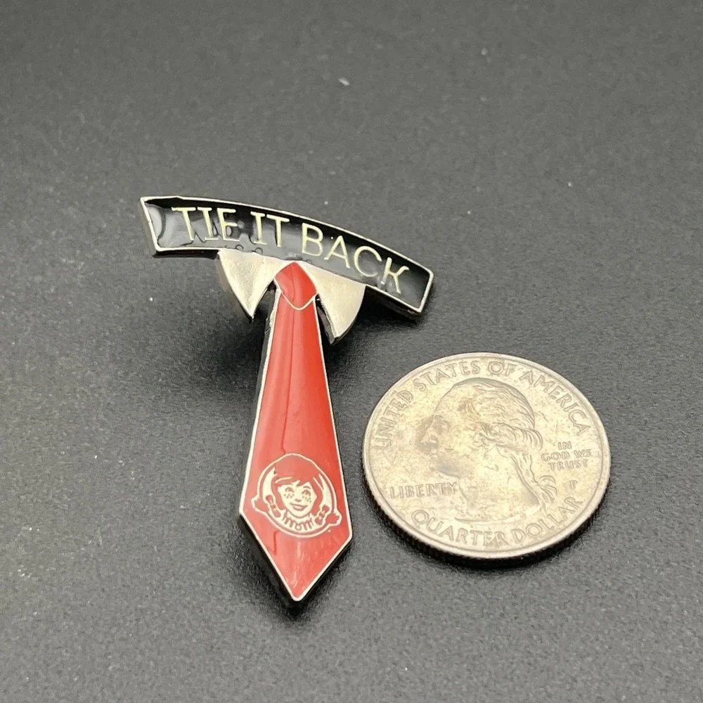 Wendy's Fast Food Restaurant Tie It Back Necktie Employee‎ Lapel Hat Pin